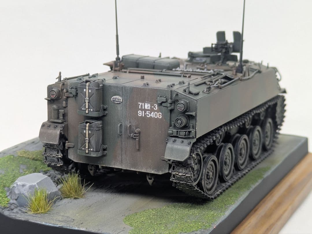 1/35 陸上自衛隊60式装甲車 プラモデル完成品