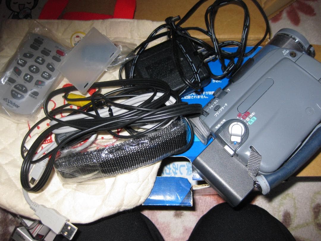 ビクター　デジタルビデオカメラ　中古品　ジャンク