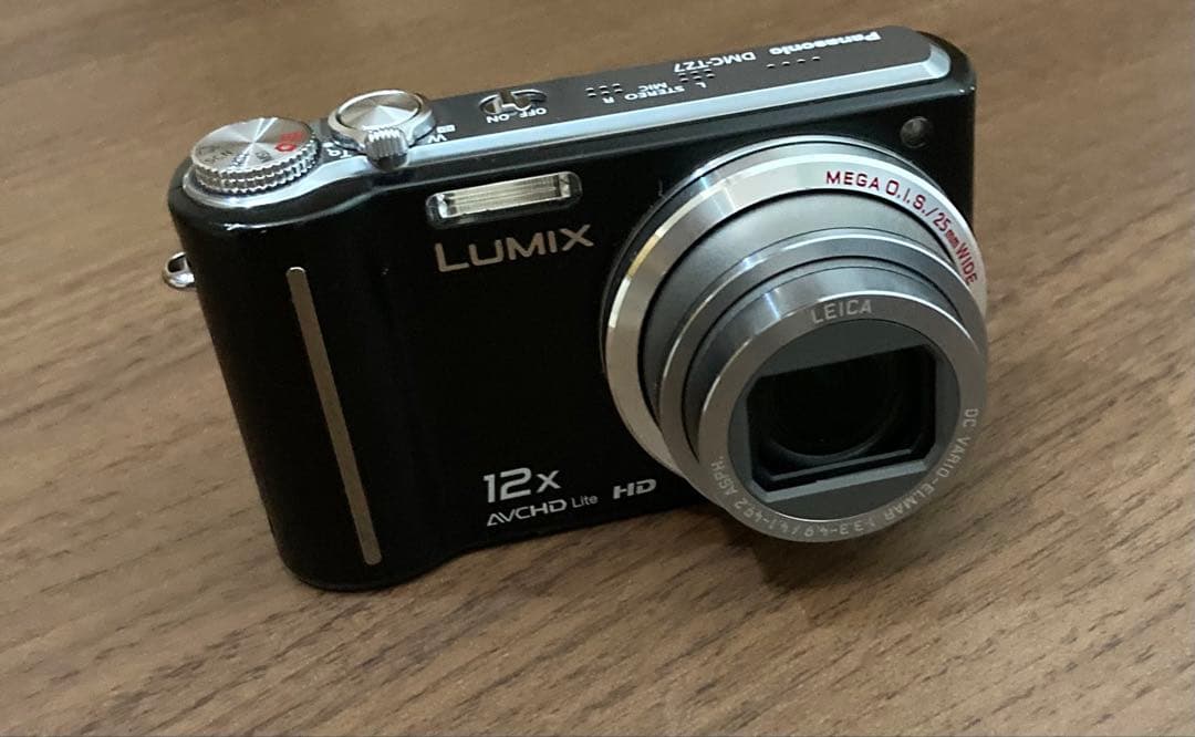 Panasonic LUMIX DMC-TZ7 （バッテリー、充電器、SD付）