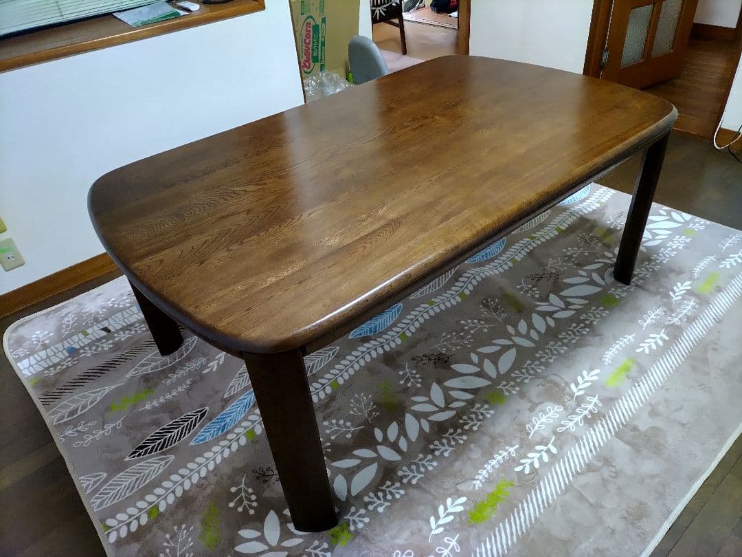 (期間限定価格)カリモク天然木ダイニングテーブル送料込み