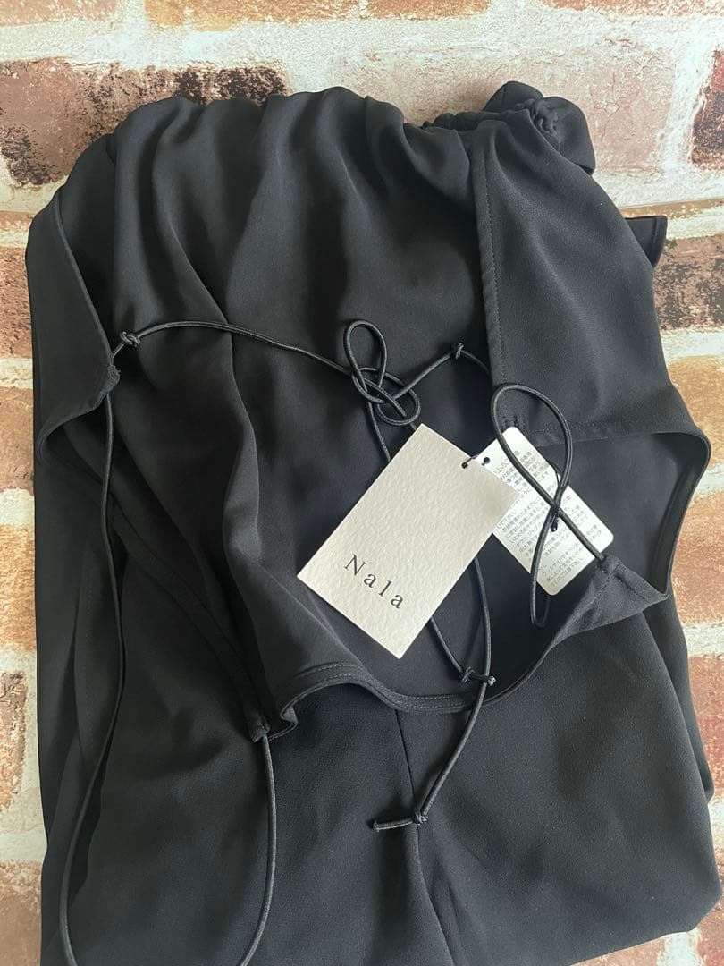 Nala ロングスリットオールインワン　新品未使用