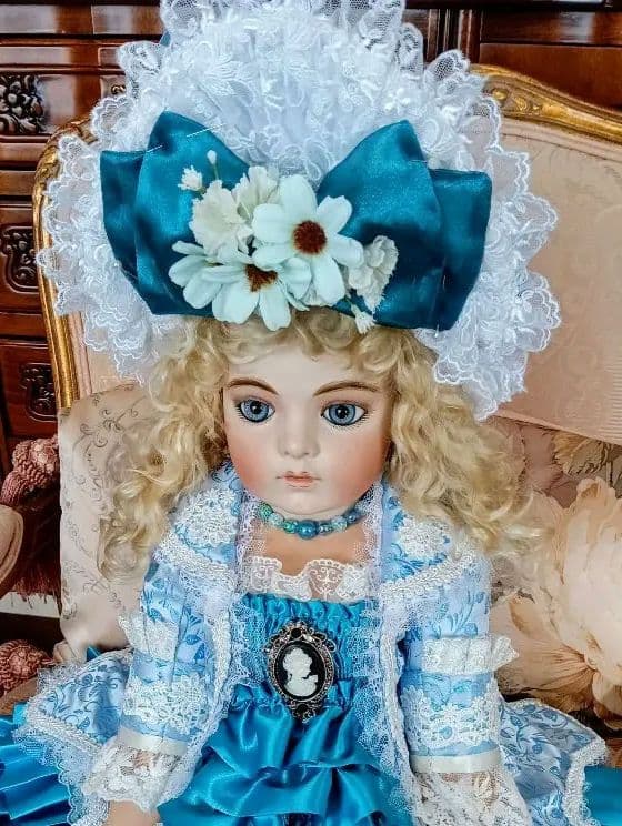 チューイ　❤️ジャケット＆スカート、ボネのセットアップ