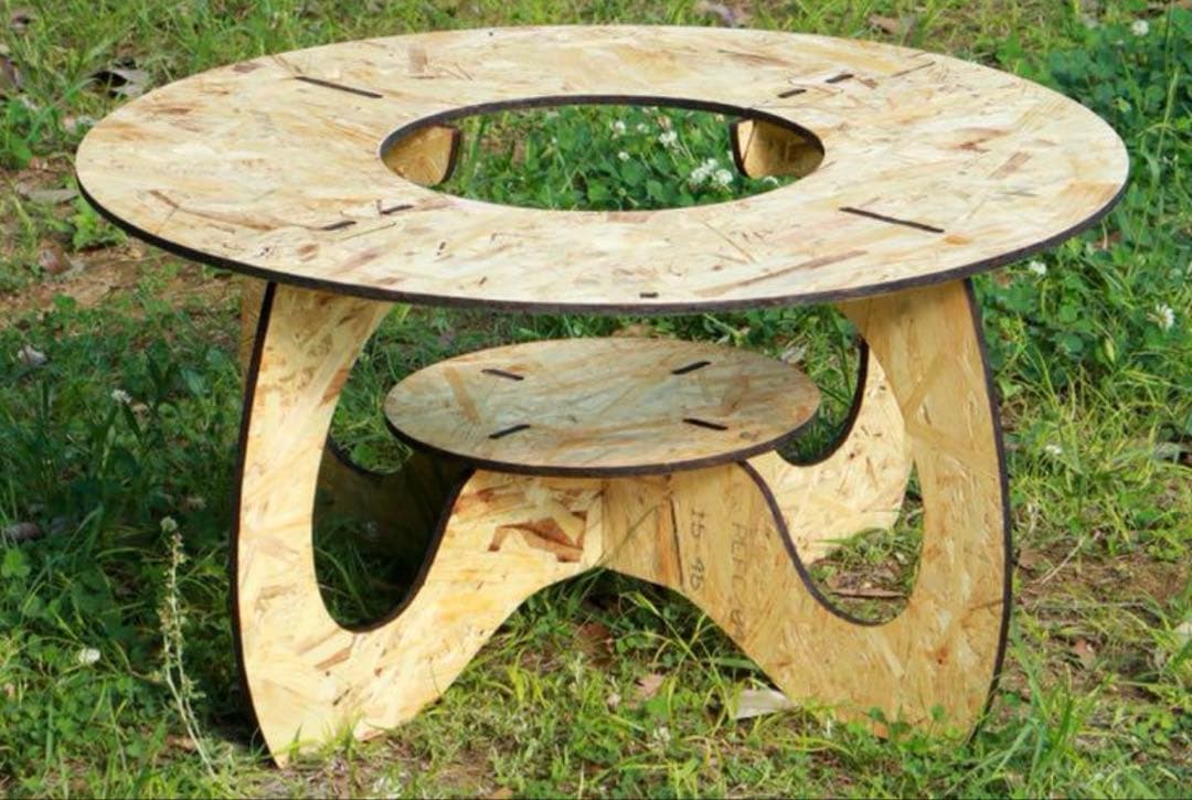 七輪が入れられるドーナツテーブル　ゼロデイ　ヘキサテーブル