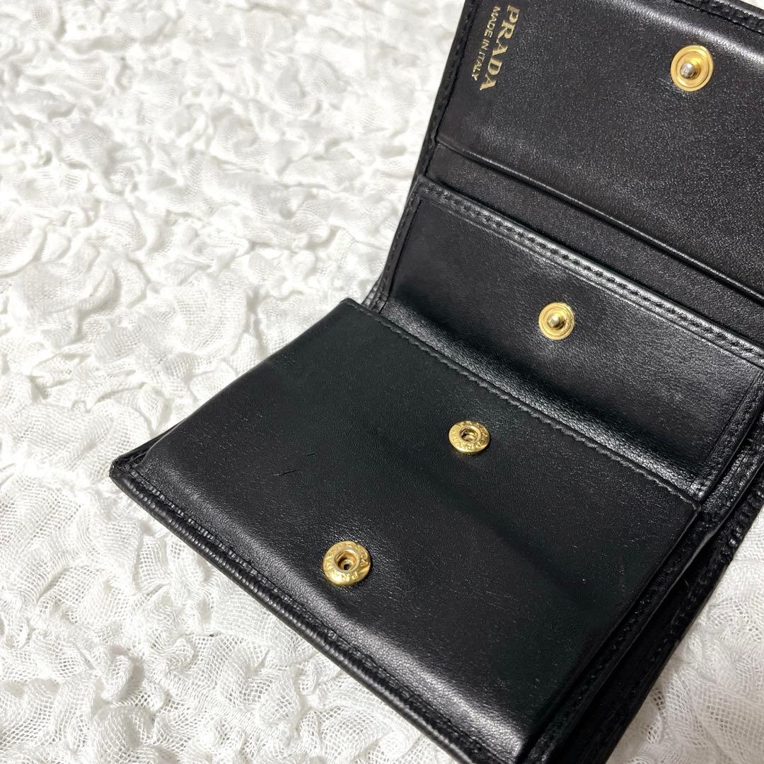 PRADA ブラック ヴァッテロムーブ　二つ折り財布　プラダ　レザー　ゴールド