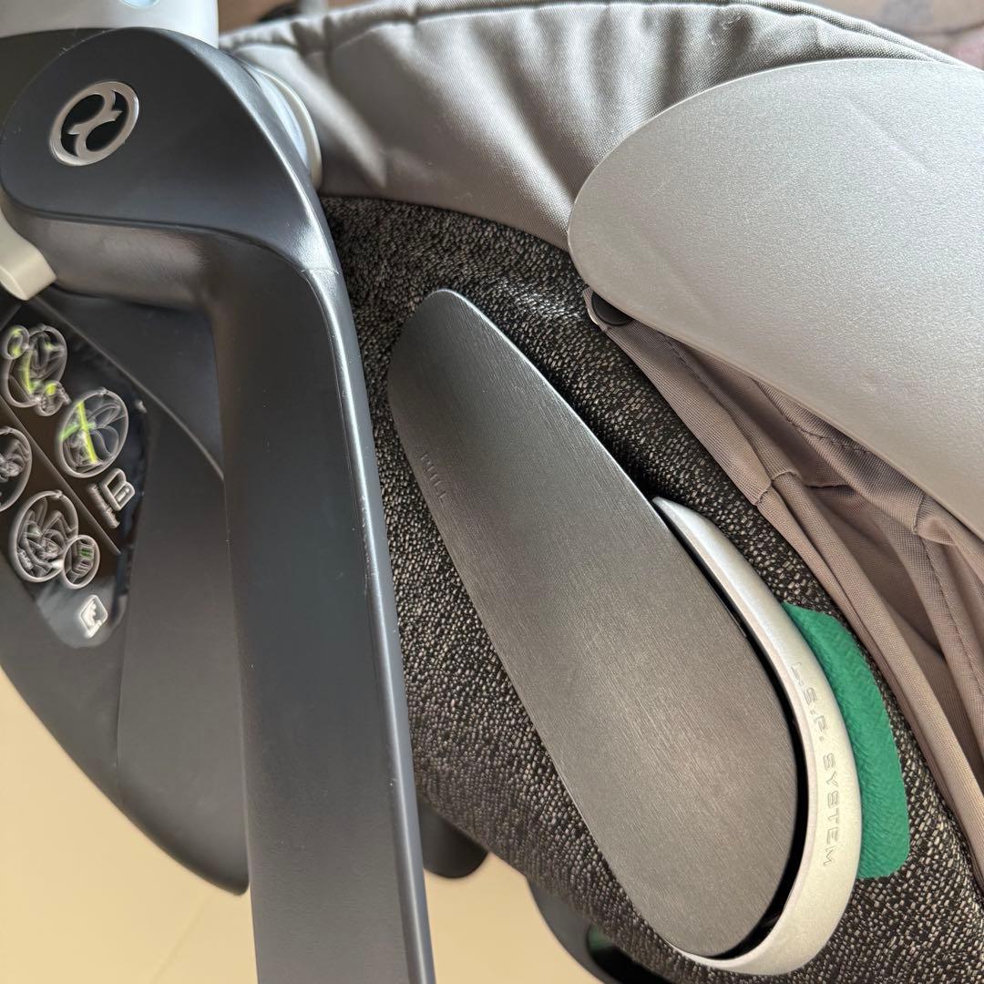 Cybex Cloud Z2 i-size チャイルドシート 新生児インレイ付