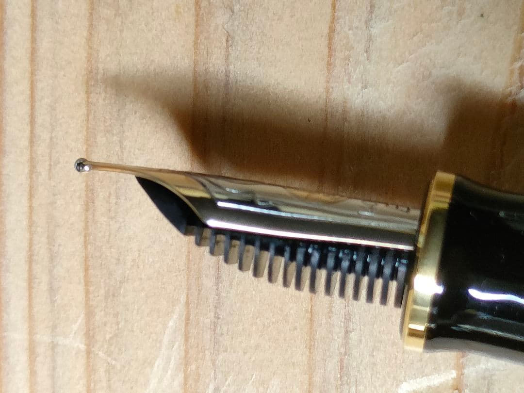 Pelikan M400 brown-stripes EF-nib 茶縞　極細字