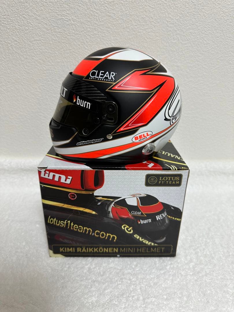 【直筆サイン】キミ ライコネン 1/2 ヘルメット②