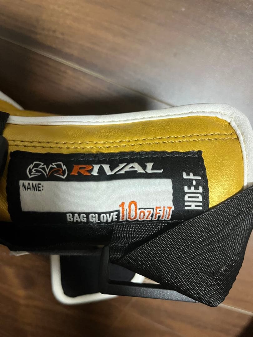 ウ*グ様 RIVAL BAG GLOVE RFX‑Guerrero V ホワイト