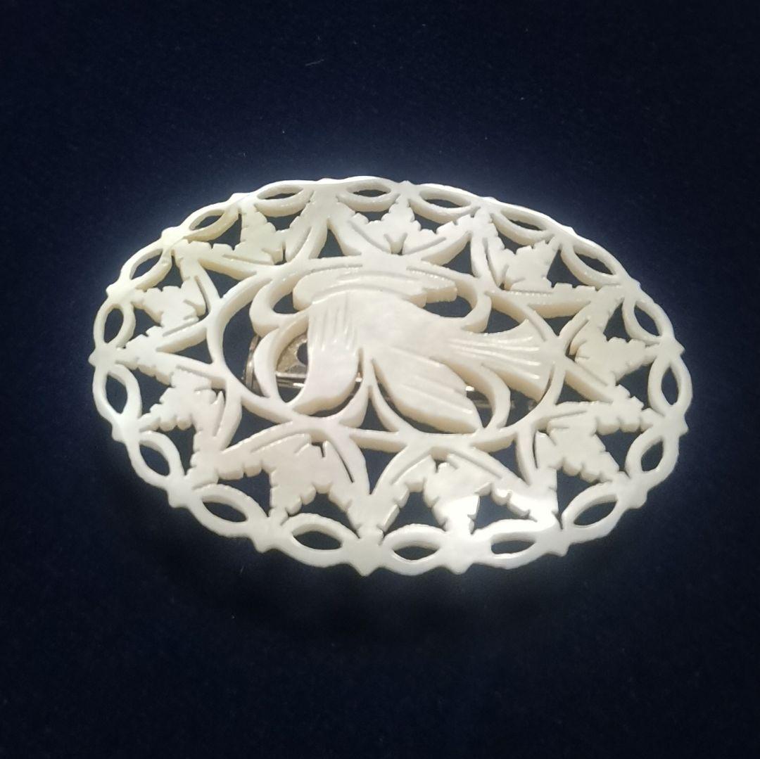 ヴィンテージベツレヘムパール　鳩のブローチ　オーバル