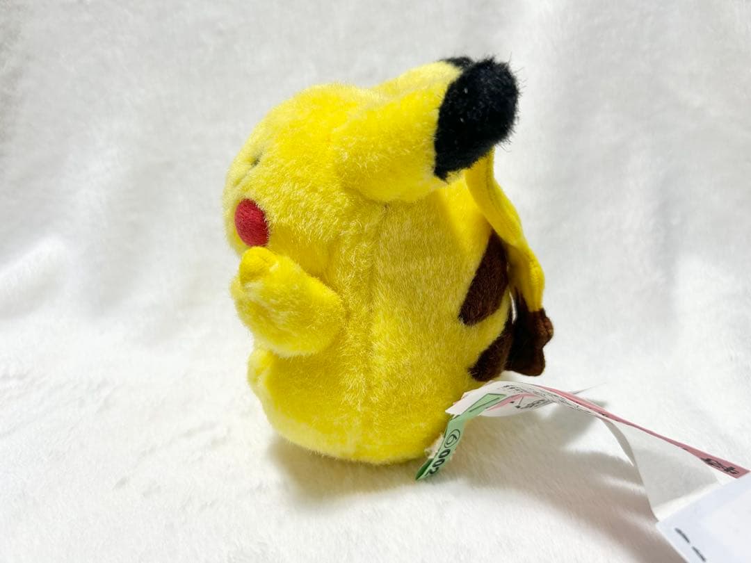 TOMY トミー ピカチュウ 初期ピカチュウ バンザイ　ぬいぐるみ①