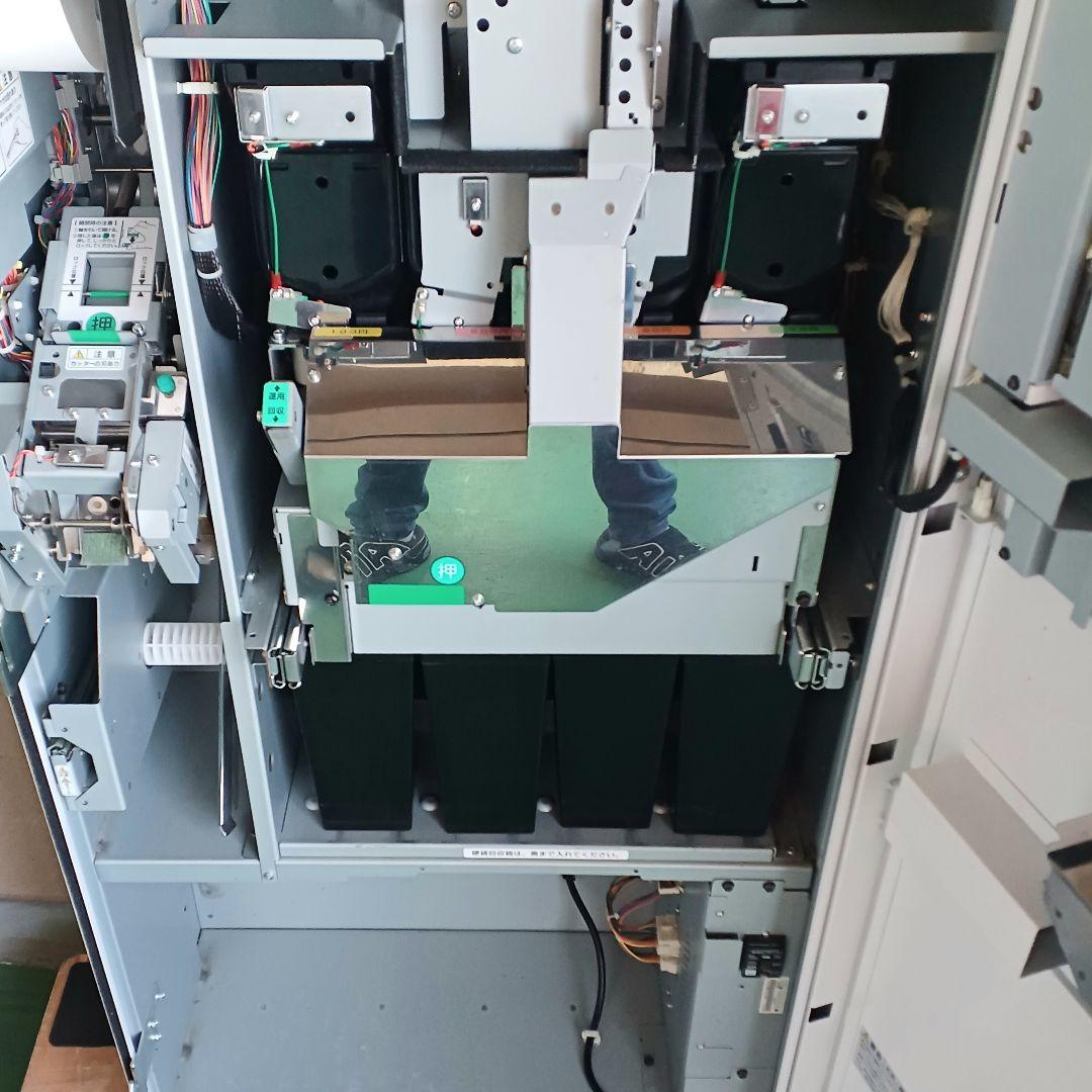 【美品】2022年製　新500円・新紙幣対応済■グローリーVT-B20-H券売機