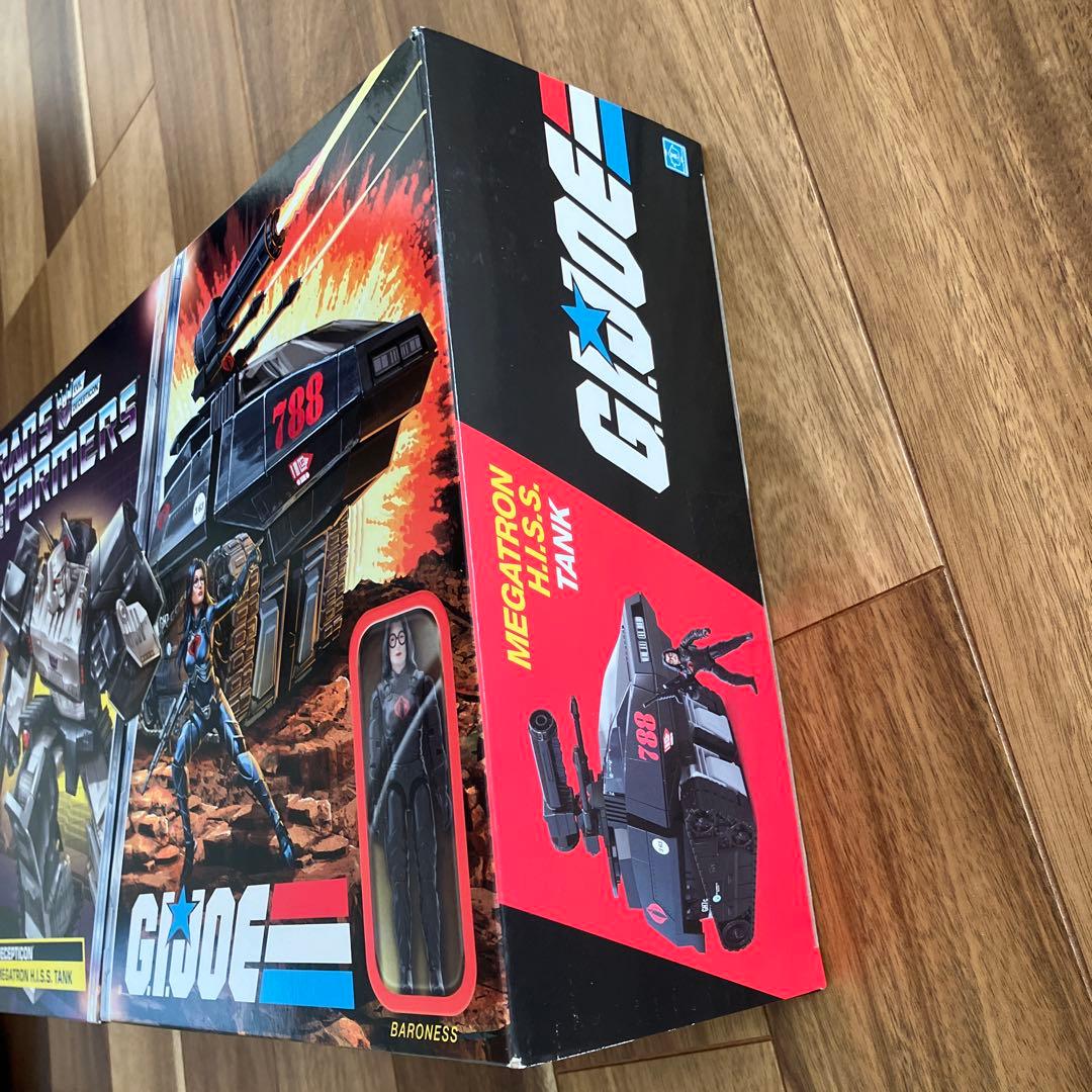 トランスフォーマー GIジョーコラボ メガトロン　H.I.S.S バロネス　2