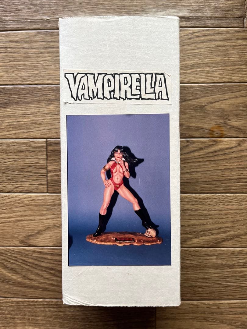 ヴァンピレラ　ガレージキット