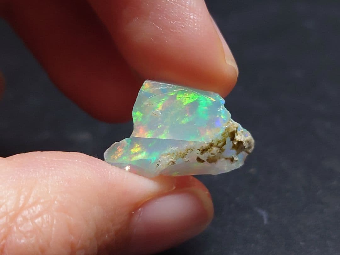 エチオピアウェロ産　オパール　ジュエリーグレード　鉱物標本　原石