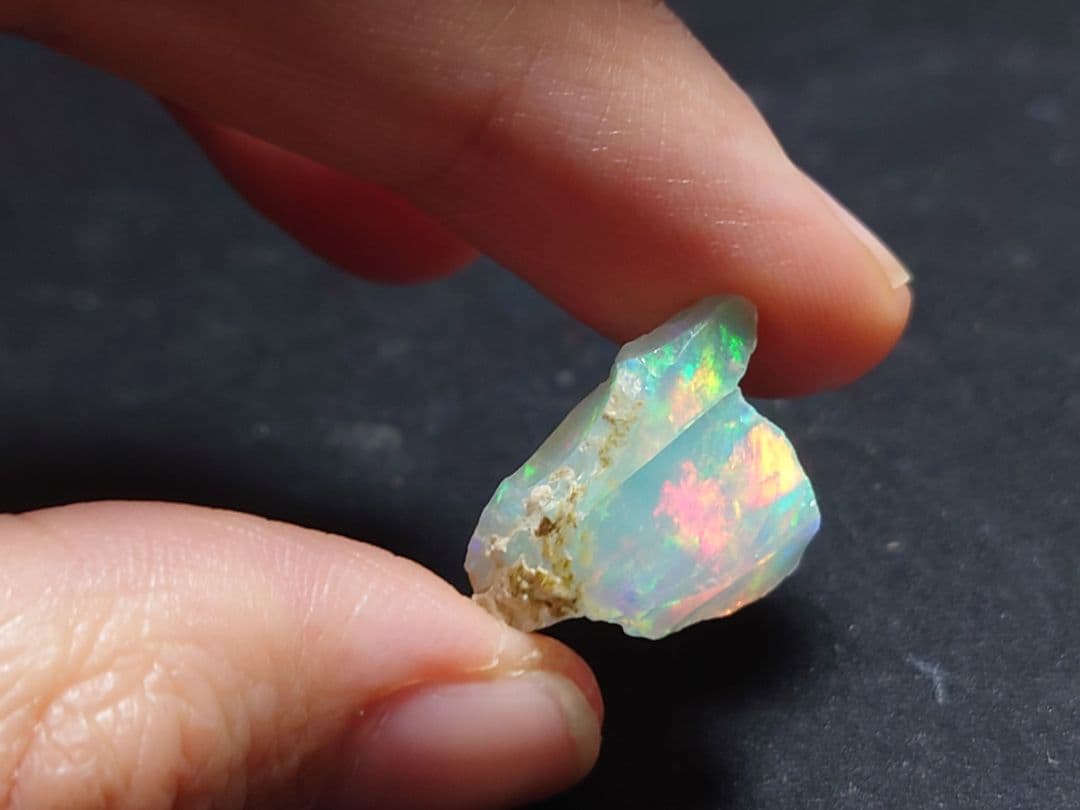 エチオピアウェロ産　オパール　ジュエリーグレード　鉱物標本　原石