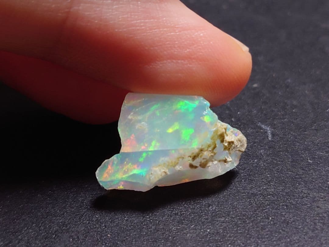 エチオピアウェロ産　オパール　ジュエリーグレード　鉱物標本　原石