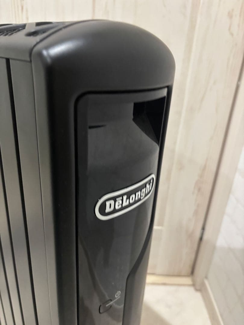 DeLonghi オイルヒーター ブラック　リモコン付