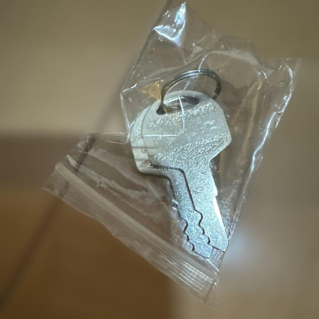 【新品未使用】コクヨ手提げ金庫　ダイヤル付　Ａ４（１号）　CB-11