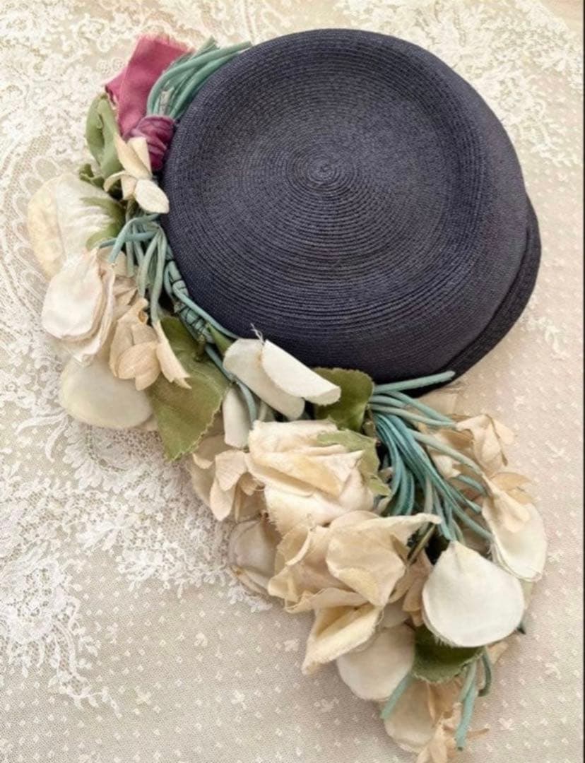 アンティークヴィンテージハットエクリュ 布花コサージュ帽子ドレスディスプレイ