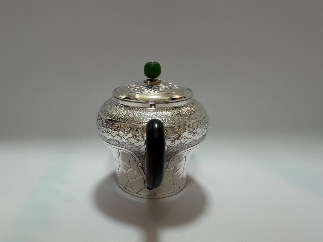 純銀製 獣口 鱗文様 玉石摘み 急須 銀瓶 煎茶道具