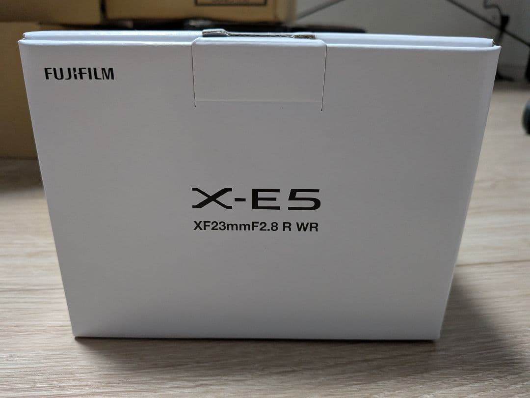 【新品未使用】FUJIFILM XF23mmF2.8 R WR シルバー