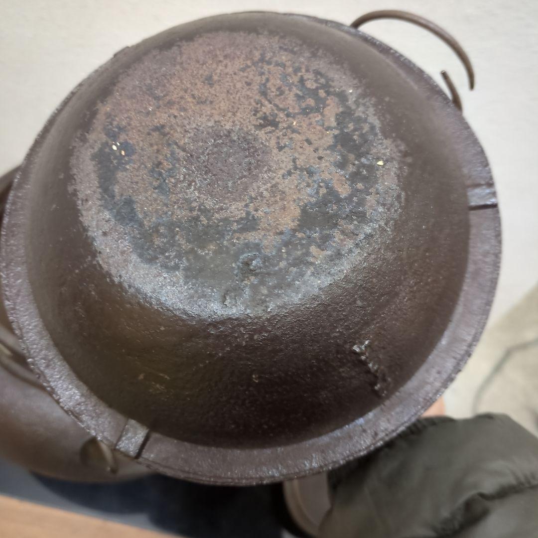 鉄釜風炉　電熱器付き　灰入り　茶道具　茶道　風炉釜　鉄　電熱器