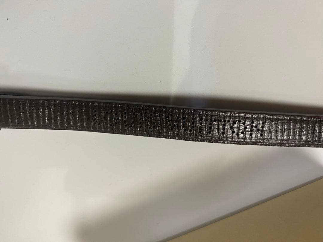 68【美品】ルイヴィトン パンチングレザー ネックストラップ 携帯ストラップ