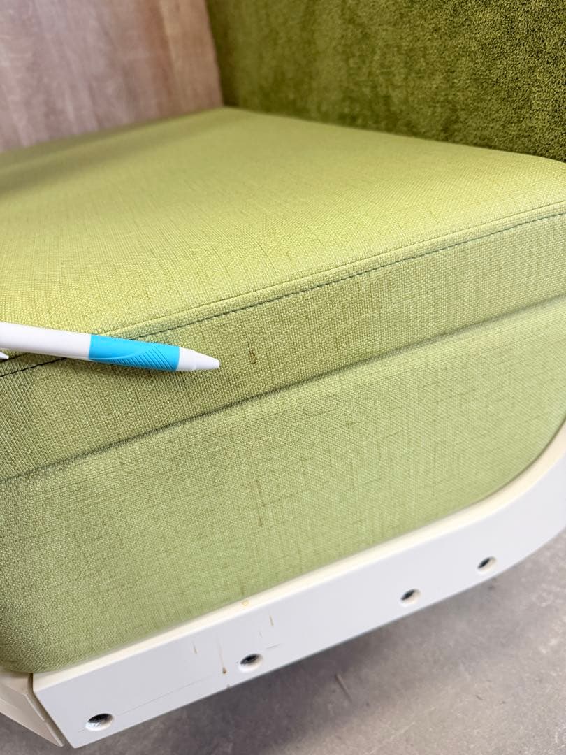 フリーアドレス用可動式集中ブース