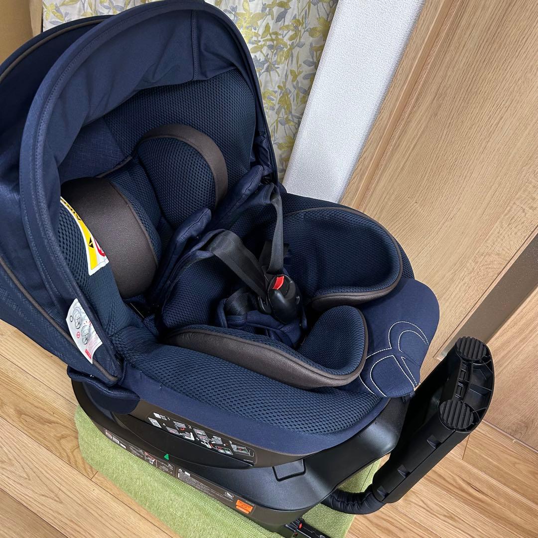 洗濯済み　エールべべ　クルット5i グランス　isofix 回転式　新生児から