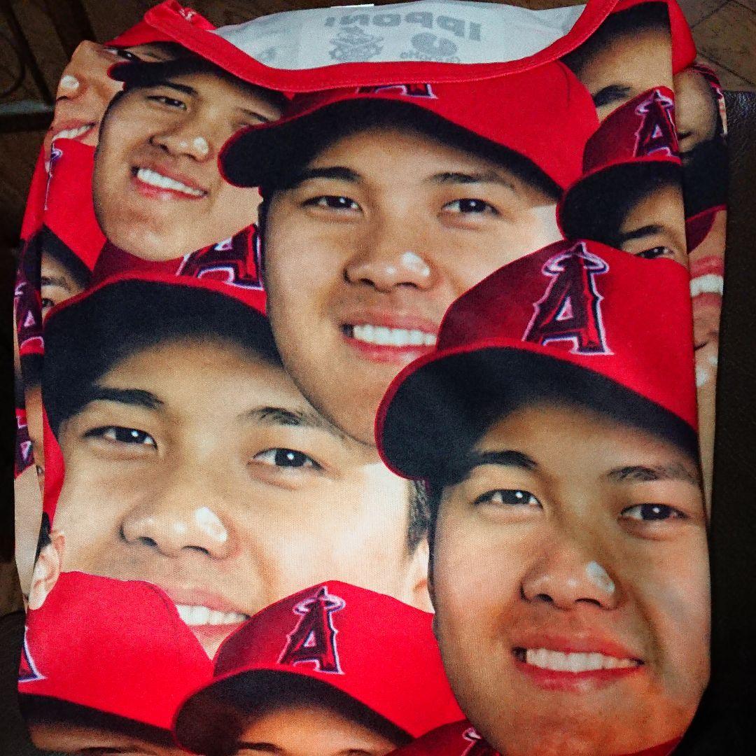 大谷翔平顔いっぱいTシャツ