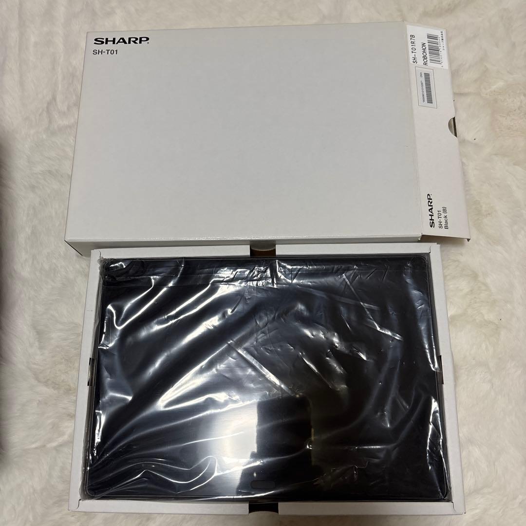 SHARP RoBoHoN 可動式ロボット