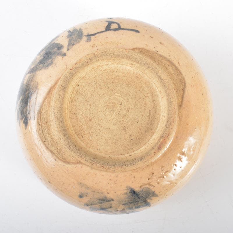 常滑焼　不識庵井上素三作　神杉文　茶碗　共箱　松尾不染斎極め箱　V　4235