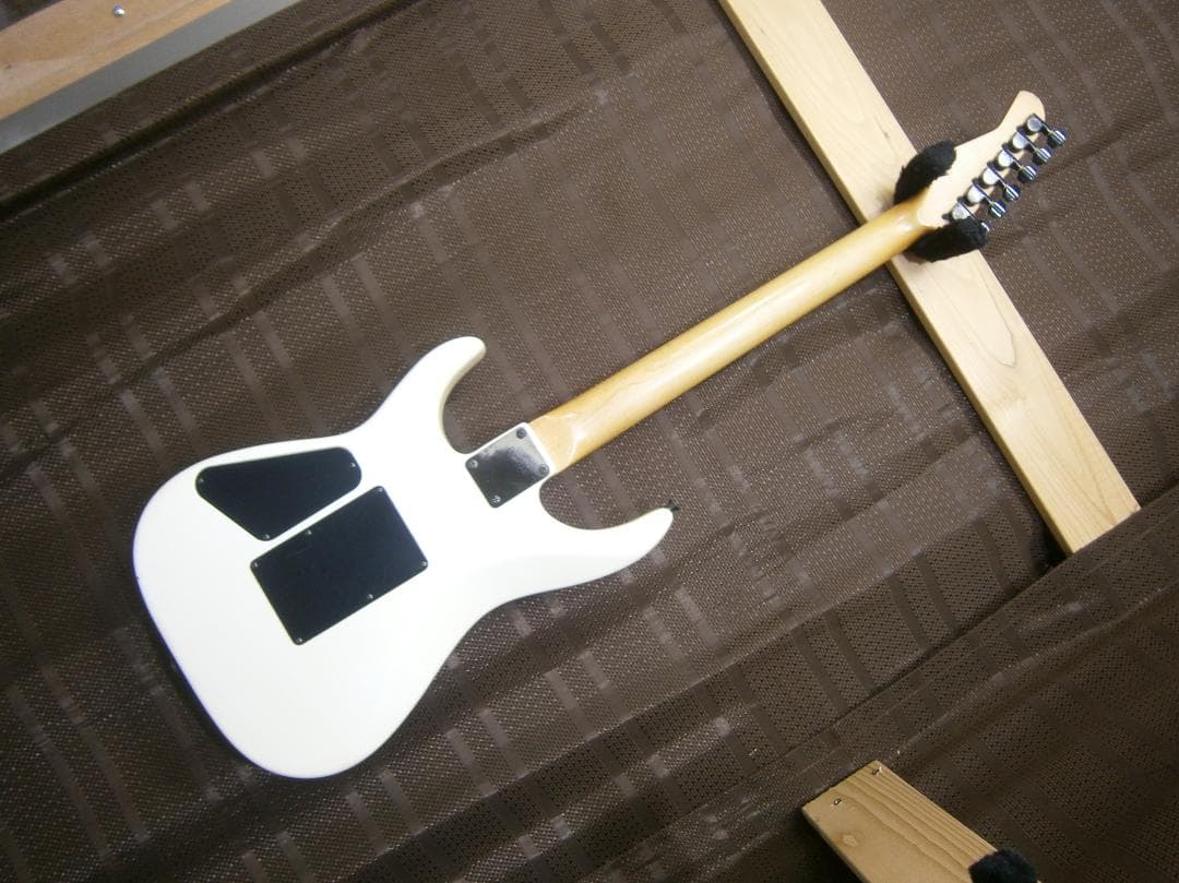 フェルナンデス＜HSH＞Lシリアル