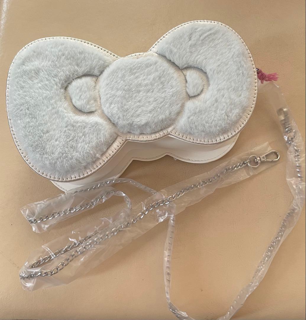 ハローキティ リボン型ポーチ ライトブルー