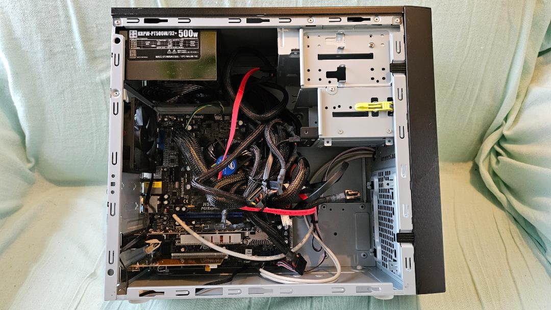 Windows XP 自作デスクトップPC (miniDVキャプチャー可能)