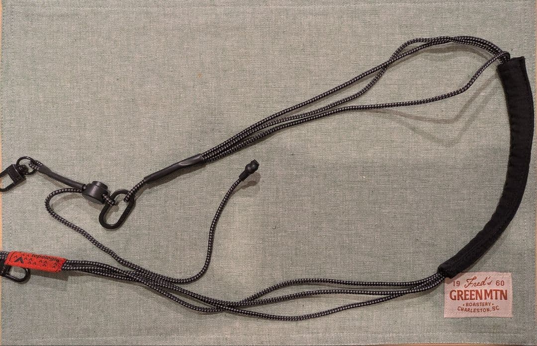 topologie フラットサコッシュ　フォンサコッシュ　ストラップ　セット