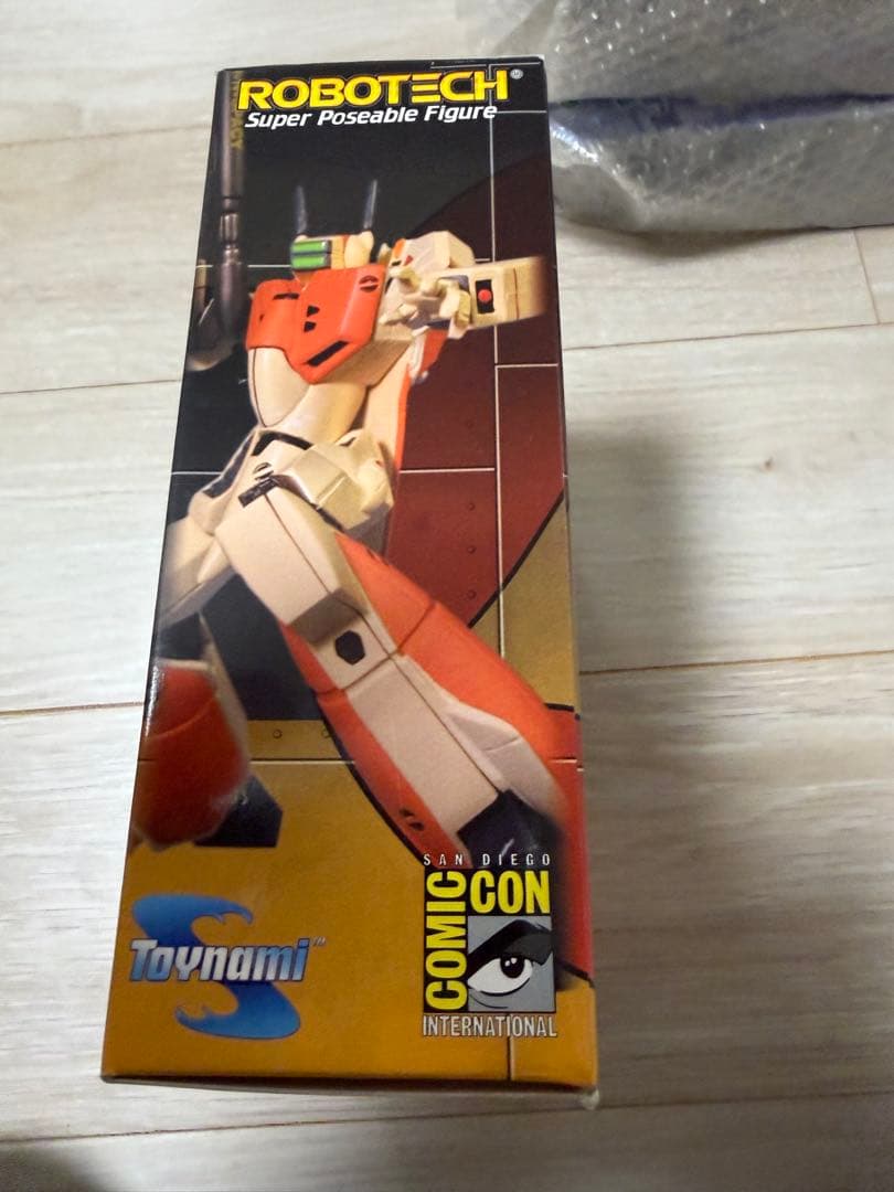 マクロス　トイナミロベテックフィギュア