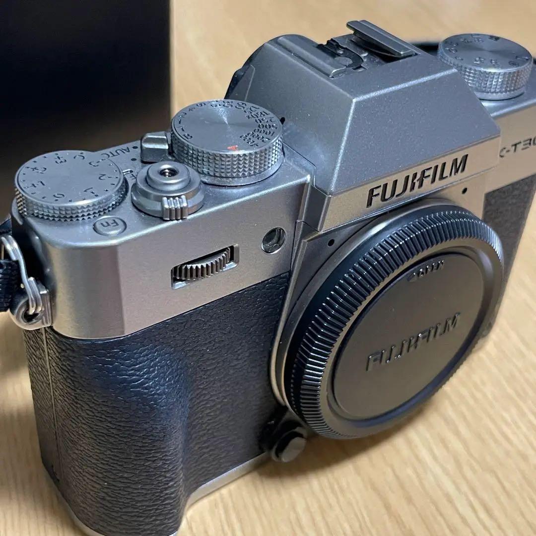 FUJIFILM X-T30 シルバー ミラーレス一眼 カメラ本体 外箱付き