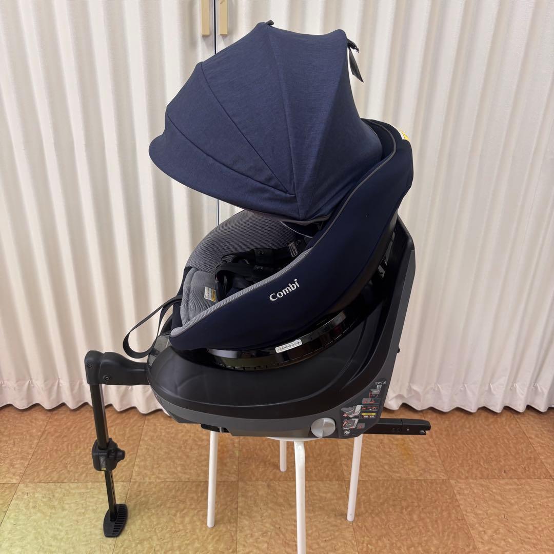 クリーニング済　☆美品☆　コンビ　クルムーヴ　アドバンス　ISOFIX　ネイビー