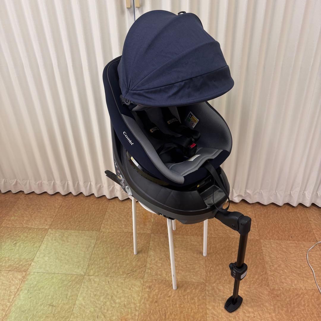 クリーニング済　☆美品☆　コンビ　クルムーヴ　アドバンス　ISOFIX　ネイビー