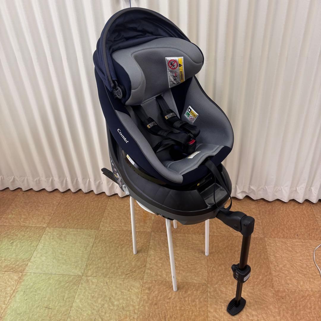 クリーニング済　☆美品☆　コンビ　クルムーヴ　アドバンス　ISOFIX　ネイビー