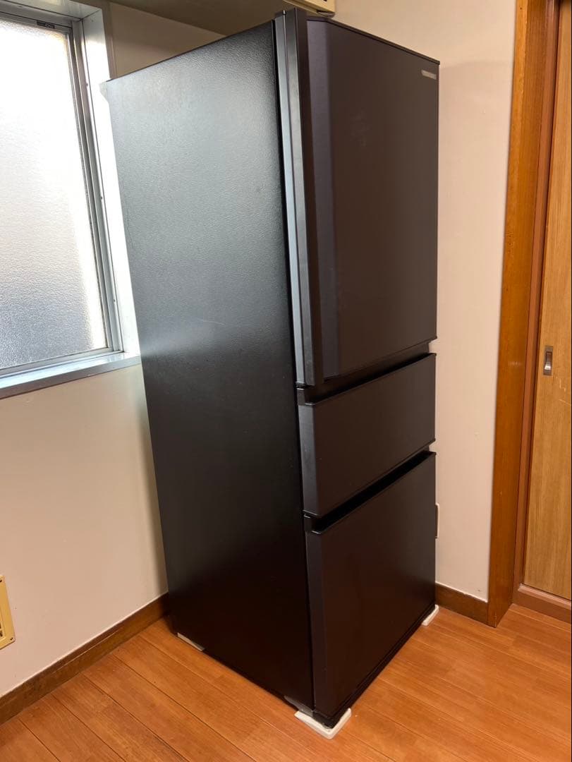 TOSHIBAブラック 3ドア冷蔵庫