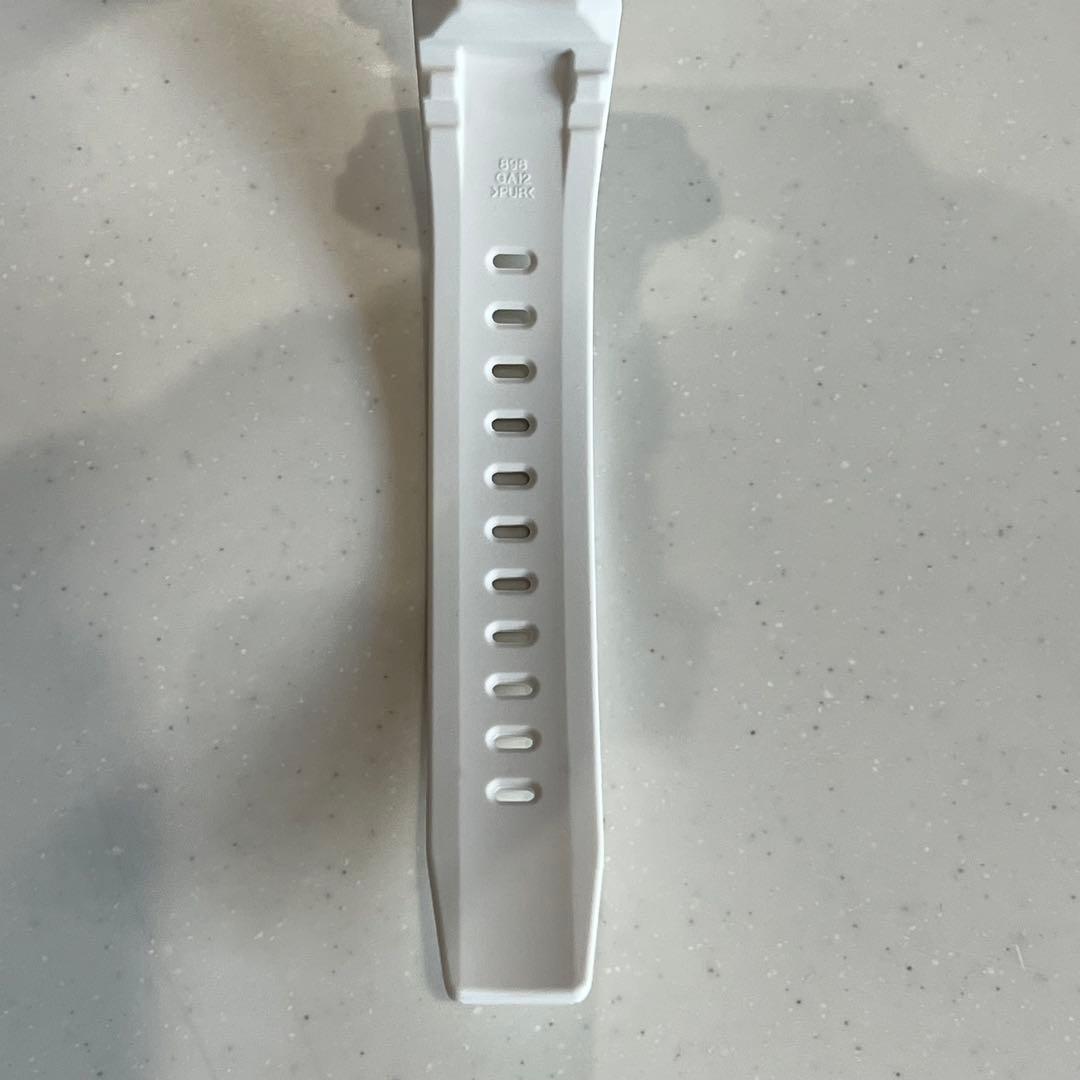 【極美品】G-SHOCK GST-W310　ホワイト　電波ソーラー　腕時計