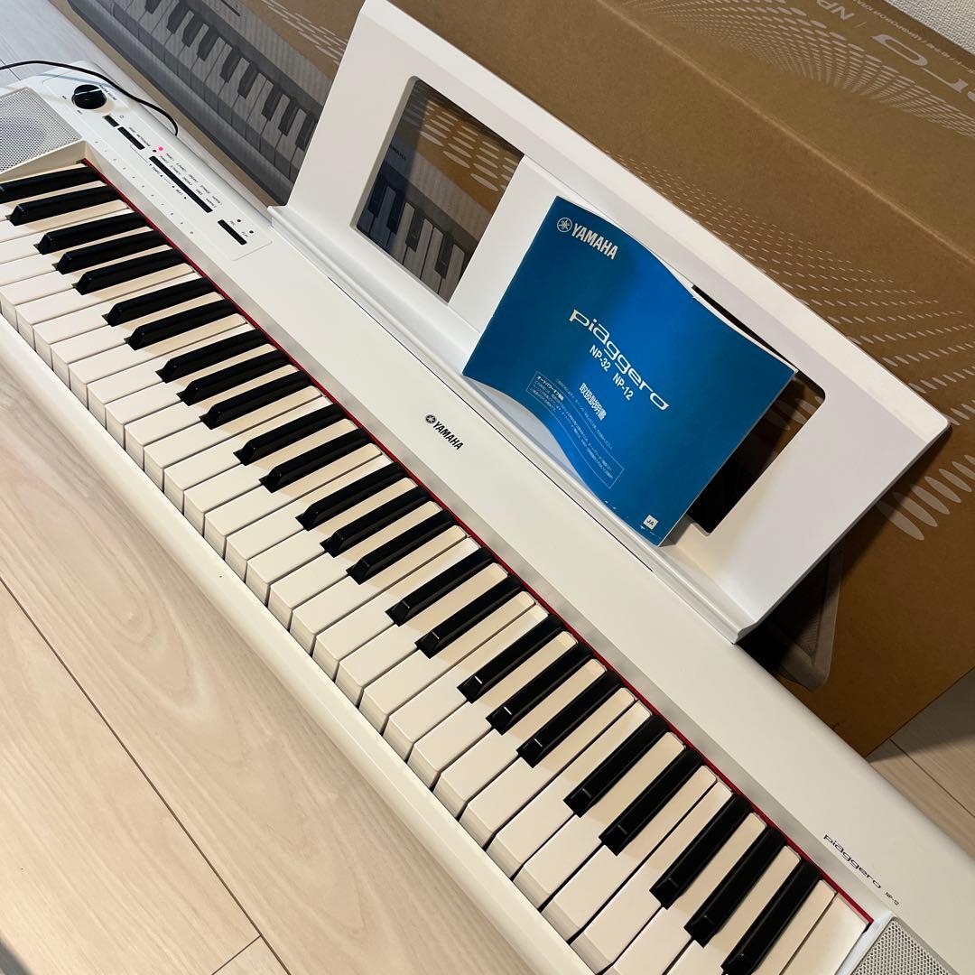 Yamaha NP-12 WH 電子ピアノ　キーボード　ヤマハ