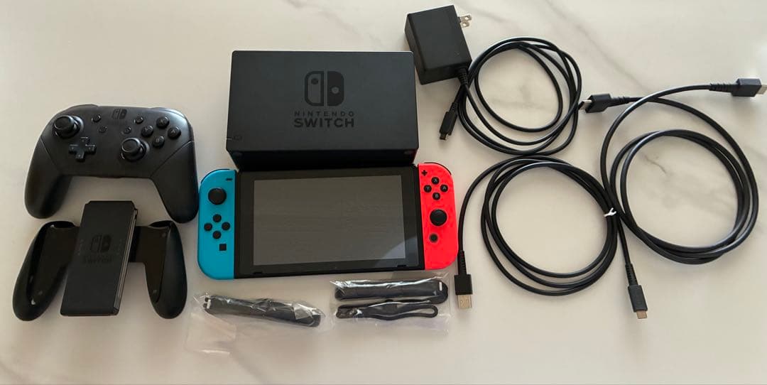 Nintendo Switch 本体＋プロコン｜Joy-Con青不具合あり