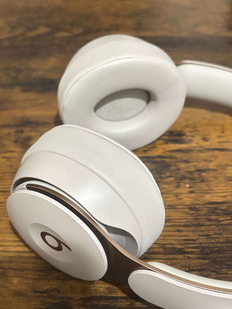 ヘッドホン Beats solo pro