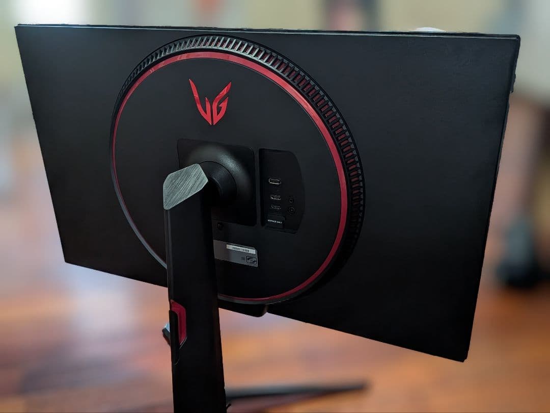 ゲーミングモニター　LG 32GP750-B