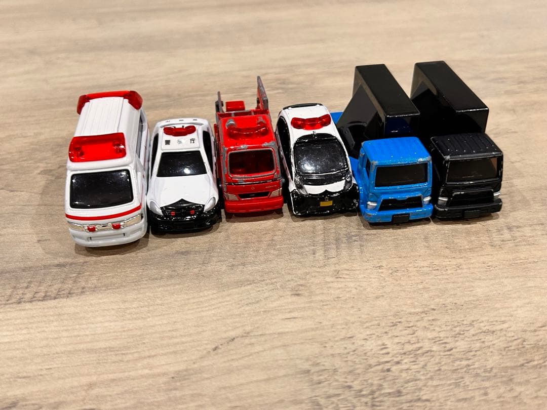 トミカ　テコロジー　4D まとめ売り　パトカー　消防車　救急車　ADトラック