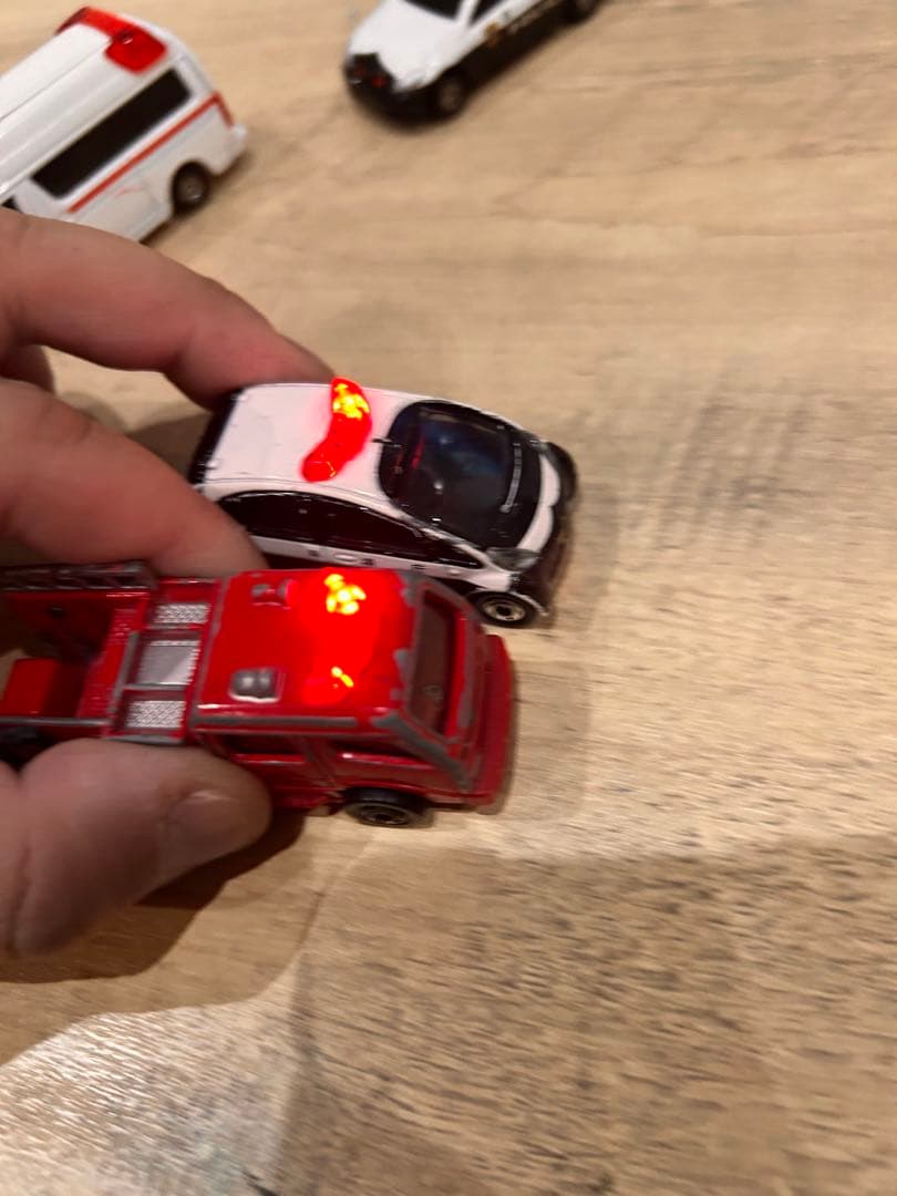 トミカ　テコロジー　4D まとめ売り　パトカー　消防車　救急車　ADトラック