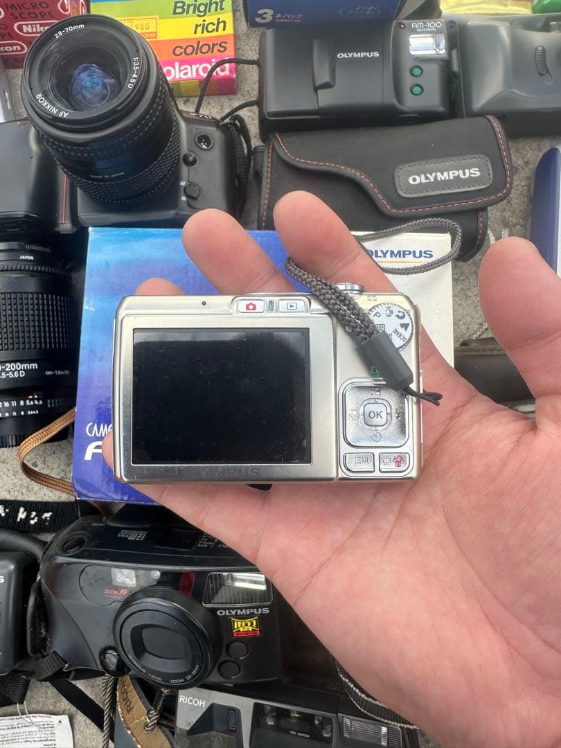 コンパクトデジタルカメ大山